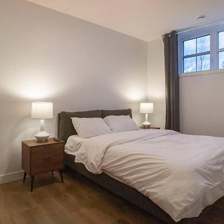 883 Suite 102 Bromont Vieux Village 2Cac , Foyer מראה חיצוני תמונה
