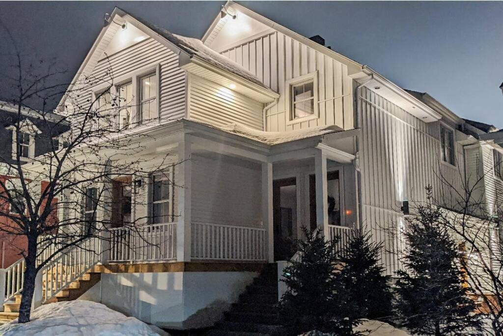 883 Suite 102 Bromont Vieux Village 2Cac , Foyer מראה חיצוני תמונה