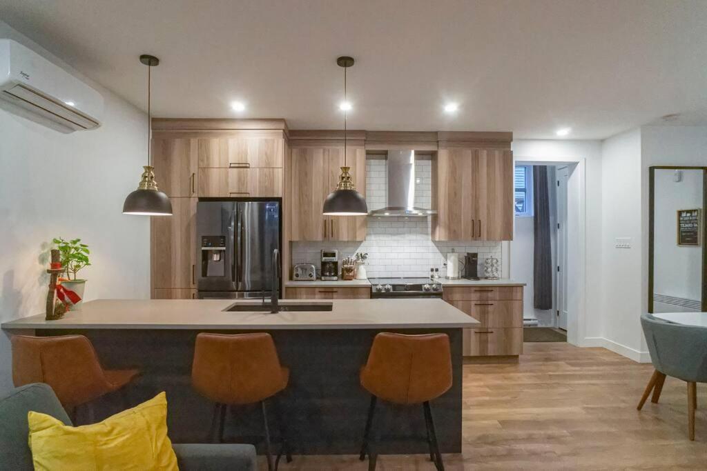 883 Suite 102 Bromont Vieux Village 2Cac , Foyer מראה חיצוני תמונה